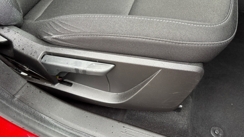 Renault Captur 1.0 TCE 100 Iconic 5dr Petrol Hatchback